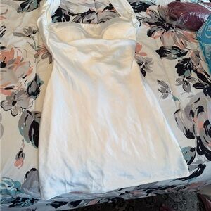 Vubiya Elegant White Dress